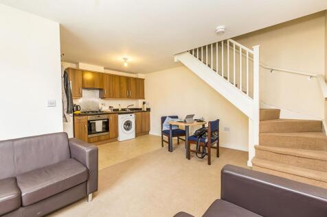 Lounge/Dining/Kitche