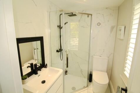 En Suite 2