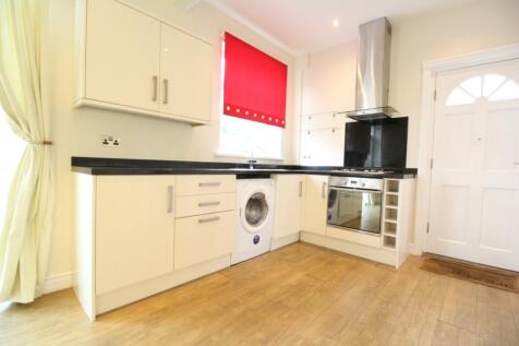 Kitchen / Dining Roo