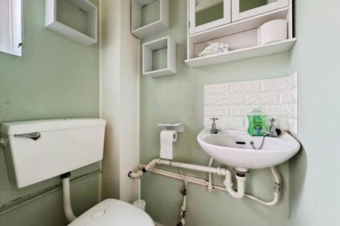 Ground Floor Wc