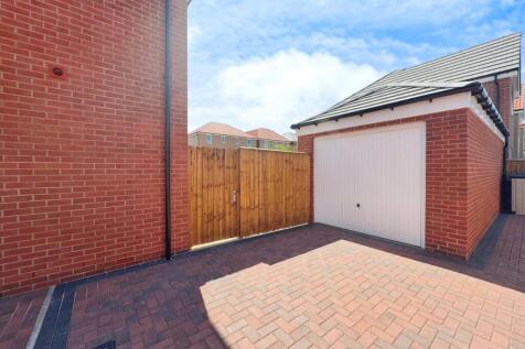 Detached Garage