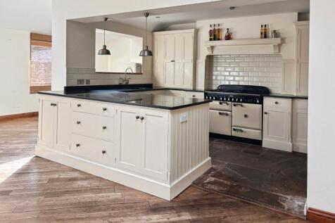 Kitchen Family Room