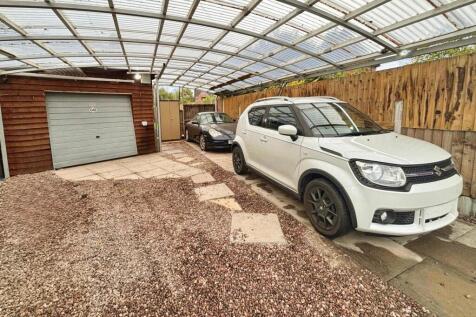 Carport &amp; Garage