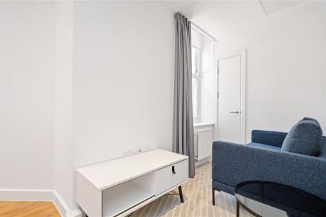 Reception/ Bedroom