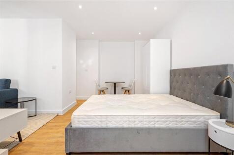 Reception/ Bedroom