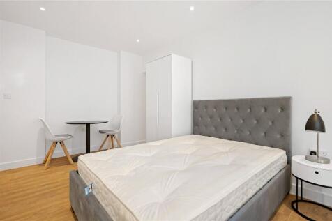 Reception/ Bedroom