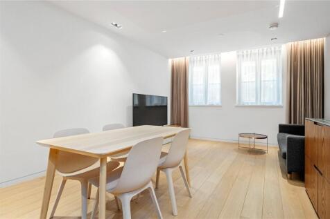 Kitchen/ Reception