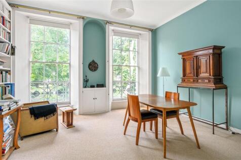 Dining/Bedroom