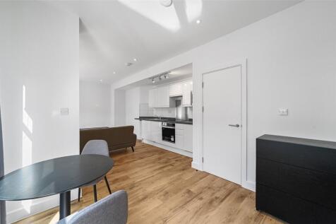 Reception/ Bedroom