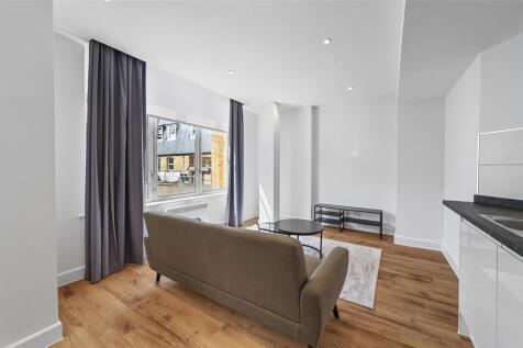 Reception/ Bedroom