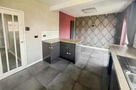 Kitchen/Dining Area