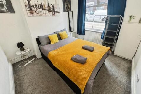 Sitting Room/Bedroom