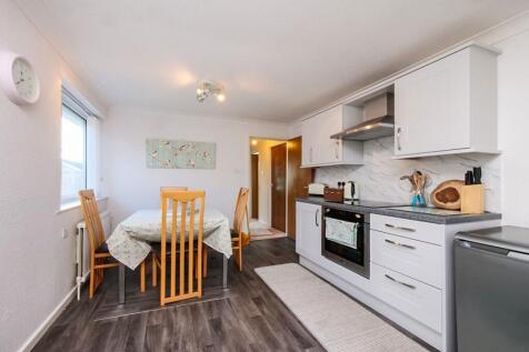 Kitchen /Dining Room