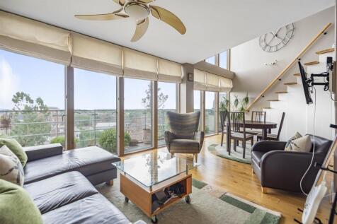 LOUNGE REAR VIEW.jpg