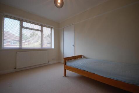 bedroom 2.JPG