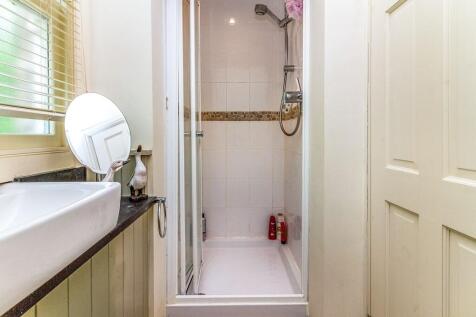 Family Bathroom/WC