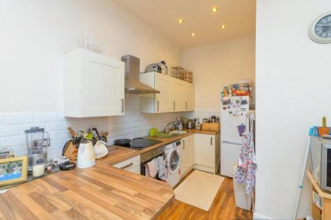 Lounge/Kitchen