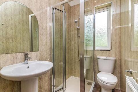 Family Bathroom/WC