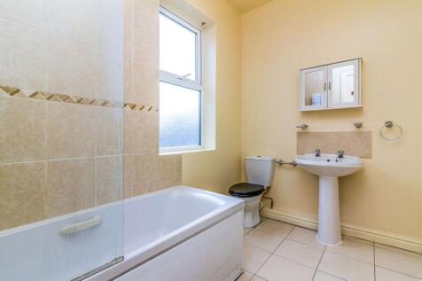 Family Bathroom/WC