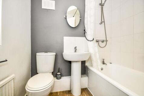 Family Bathroom/WC