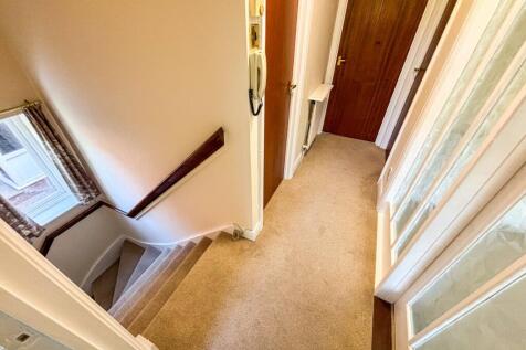 Stairs/Hallway