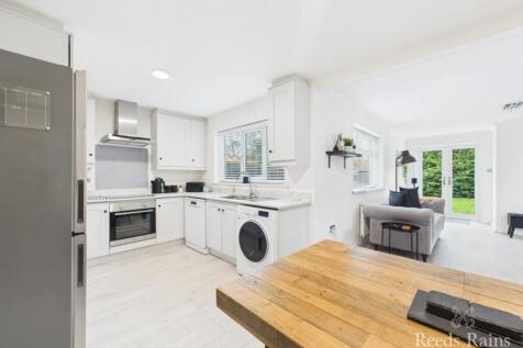 Open Kitchen, Dining