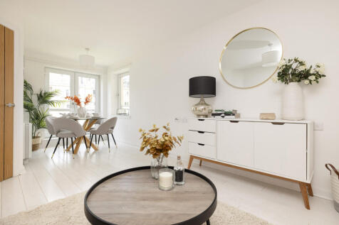 Sitting/Dining Room