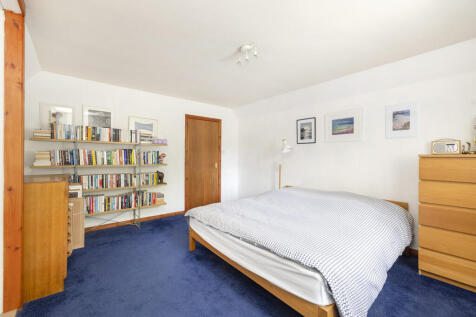 Double Bedroom 1
