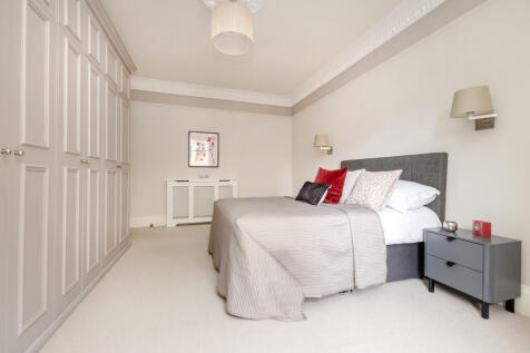 Double Bedroom 1
