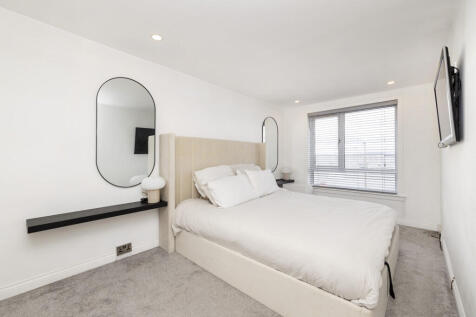 Double Bedroom 1