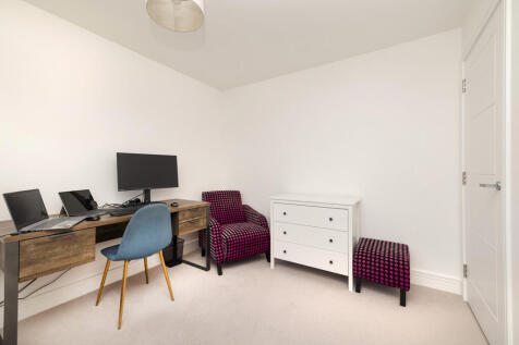 Double Bedroom 4