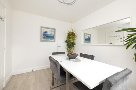 Dining Room / Bedroom 5