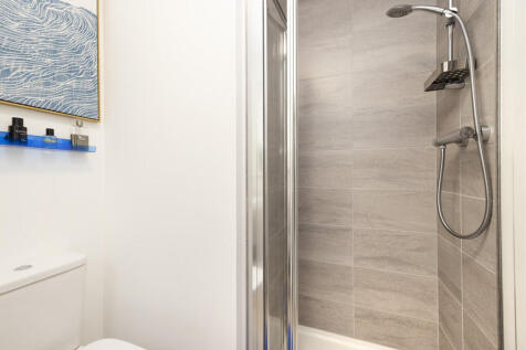 En Suite Shower Room - 2 Florence McNeill Lane