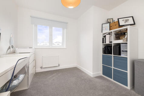 Double Bedroom 3 - 2 Florence McNeill Lane