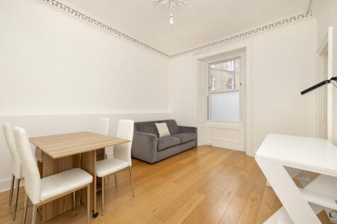 Sitting Room - 2 (PF2) Drumdryan Street