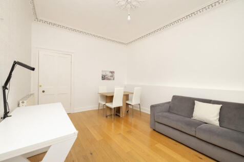 Sitting Room - 2 (PF2) Drumdryan Street