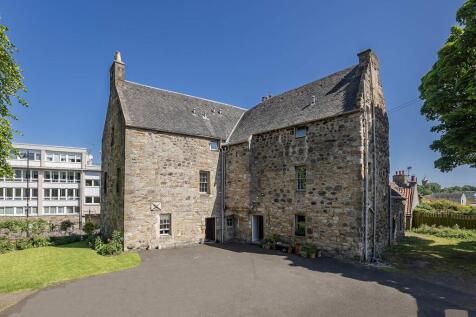 Courtyard - Second Floor Flat, West Port House