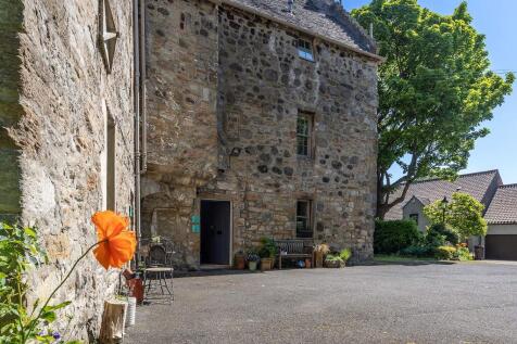 Courtyard - Second Floor Flat, West Port House