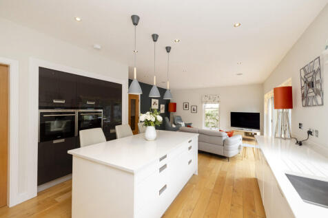Family Room/Kitchen