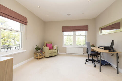 Office/Double Bedroom 5