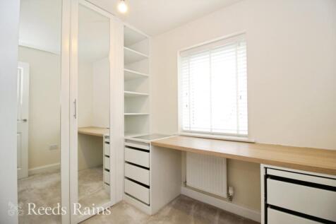 Bed 4/Dressing Room