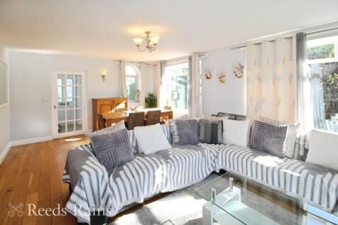 Lounge / Dining Room