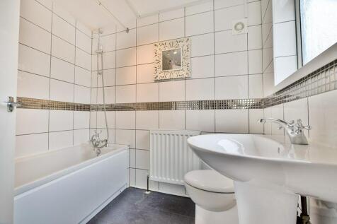 En Suite Bathroom