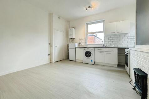 Kitchen/Living Area