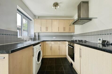 Kitchen/Dining Area