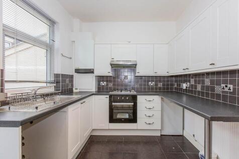 Kitchen / Dining Roo