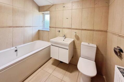 En-Suite 2
