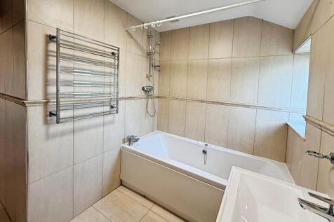 En-Suite 2