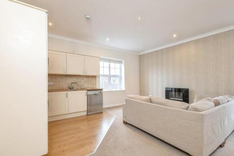 Lounge/Kitchen
