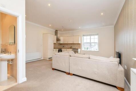 Lounge/Kitchen